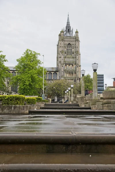 Norwich イギリス 2021年5月22日 ノルウィッチの雨の日にセント ピーター マンクロフト教会 — ストック写真