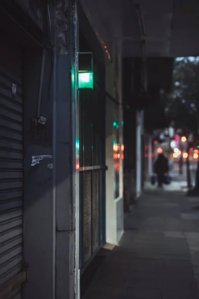 Uma Calçada Tranquila Com Uma Luz Verde Tênue Buenos Aires — Fotografia de Stock