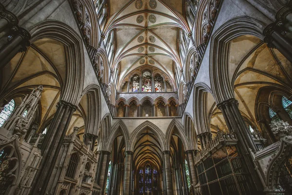 Interior Medieval Salisbury Cathedral Gothic Style Arches — Stock fotografie