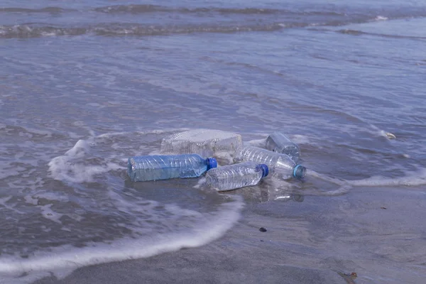 Plastic Bottle Waste Beach Environmental Pollution Concept — Stock Photo, Image