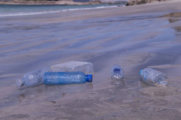 Plastic Bottle Waste Beach Environmental Pollution Concept — Stock Photo, Image