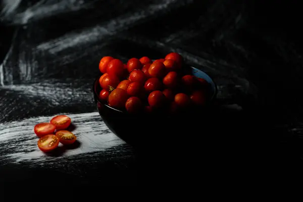 Primer Plano Tazón Lleno Tomates Cherry — Foto de Stock