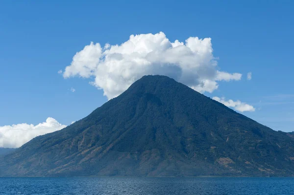 Vista Dalla Barca Del Vulcano San Pedro Nelle Giornate Limpide — Foto Stock