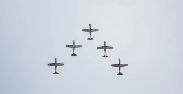 Tiro Ángulo Bajo Los Aviones Guerra Ww2 Vejez Que Maniobran —  Fotos de Stock