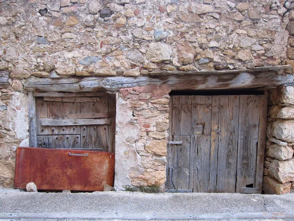 Portas Madeira Weathered Edifício Velho — Fotografia de Stock