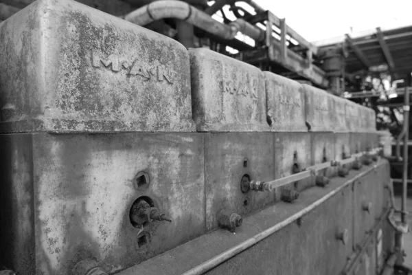 Uno Scatto Scala Grigi Vecchio Edificio Industriale — Foto Stock