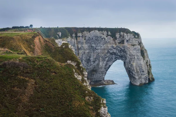 Famous Etretat Aval Cliff Natural Arch Landmark Ocean Normandy France — Stock Photo, Image