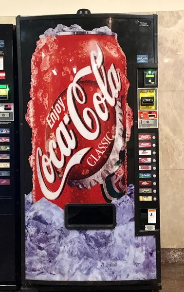 Паскагула Объединенные Государства Июня 2021 Торговый Автомат Coca Cola Множеством — стоковое фото
