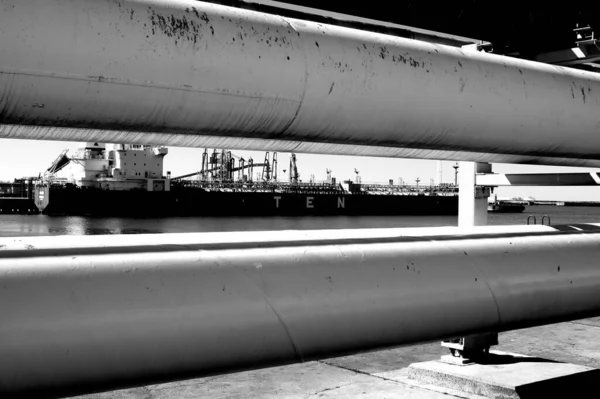 Grayscale Shot Industrial Landscape Large Diameter Pipeline — Stock Photo, Image