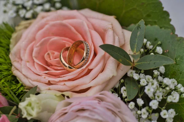 Feuerthalen Suíça Abr 2021 Casamento Pertencem Anéis Não Importa Que — Fotografia de Stock