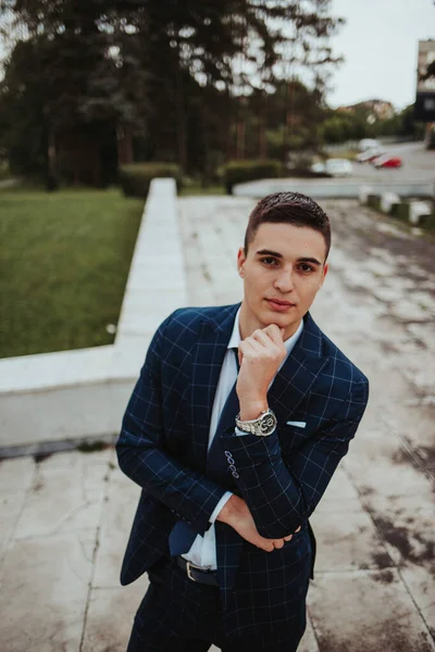 Caucasian Young Businessman Suit Tie Standing Park — Photo
