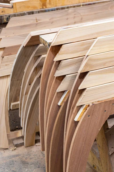 Drewniane Blanki Budowy Gondoli Warsztacie — Zdjęcie stockowe
