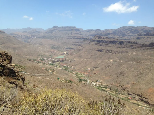 Gran Canaria スペイン 2014年5月17日 山の頂上から撮影されたグラン カナリアの谷の写真 — ストック写真