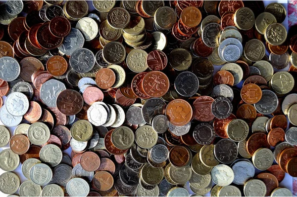 Hintergrund Eines Haufens Verschiedener Silber Und Kupfermünzen — Stockfoto