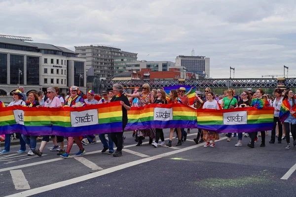 Dublin Irland Jun 2019 Representanter För Street Bar Promenader Dublin — Stockfoto