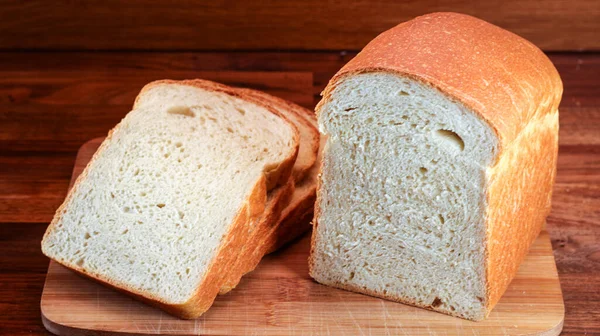 Close Horizontal Uma Cozinha Brilhante Com Fatias Pão Torrado Uma — Fotografia de Stock