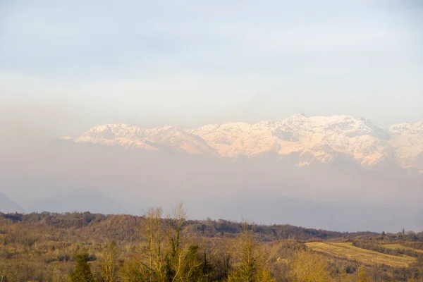 Uma Bela Foto Das Montanhas Egrisi Dia Sombrio Samegrelo Geórgia — Fotografia de Stock