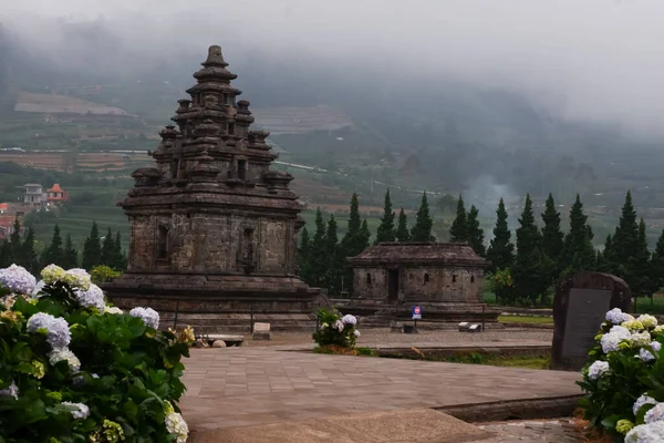 Uma Bela Vista Dos Templos Arjuna Semar Complexo Templo Dieng — Fotografia de Stock