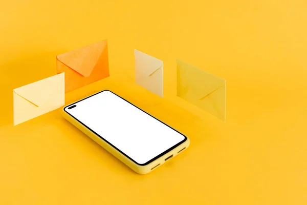 Smartphone Blank Screen Envelopes Isolated Yellow Background — Stock Photo, Image