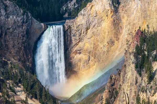 Una Splendida Vista Aerea Delle Cascate Inferiori Del Fiume Yellowstone — Foto Stock