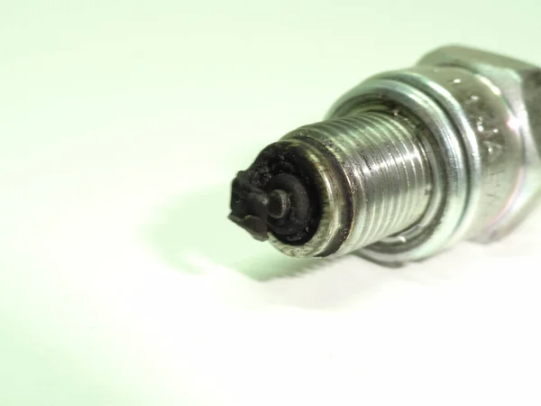 Closeup Shot Edge Old Spark Plug White Background — Foto Stock