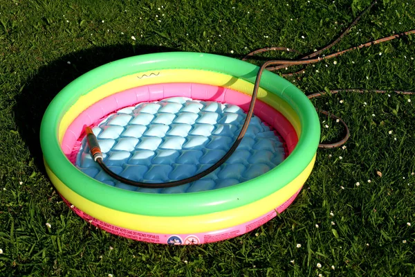 High Angle Shot Inflatable Pool Water Hose Park — Φωτογραφία Αρχείου