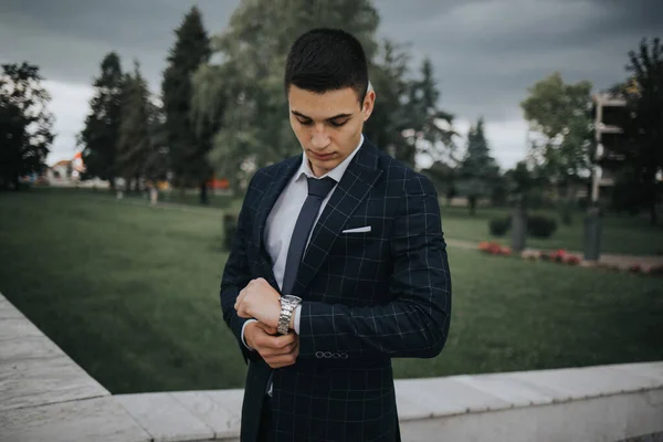 Caucasian Young Businessman Suit Tie Standing Outdoor — Photo