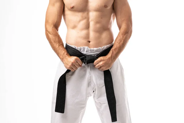 Svalnatý Karate Bojovník Rukama Opasku Bílém Pozadí — Stock fotografie