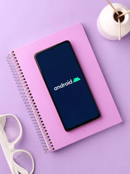 Dibrugarh Indien Mai 2021 Android Logo Auf Handy Screen Stock — Stockfoto