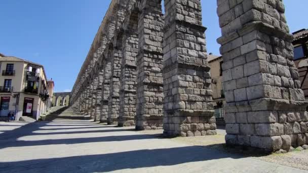 Het Prachtige Landschap Van Het Romeinse Aquaduct Segovia Spanje — Stockvideo