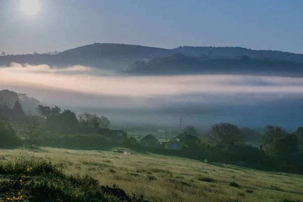 Ein Nebliger Morgen Ländlicher Landschaft — Stockfoto