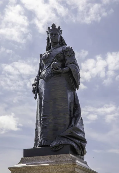 Londres Reino Unido Junho 2021 Uma Estátua Rainha Vitória Por — Fotografia de Stock