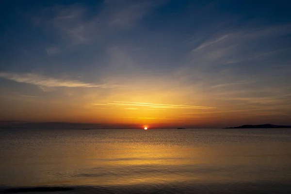 Захоплюючий Вид Красивий Морський Пейзаж Сцені Захід Сонця — стокове фото