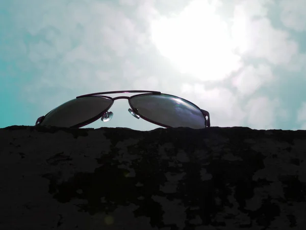 Closeup Shot Stylish Sunglasses Sunny Cloudy Sky — Stock Photo, Image