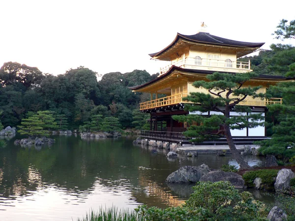 Het Gouden Paviljoen Kinkaku Van Kyoto Japan — Stockfoto
