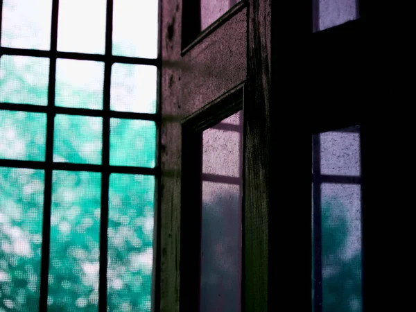 Ein Fenster Mit Der Natürlichen Umgebung Hintergrund — Stockfoto