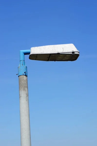 Egy Utcai Lámpáról Készült Függőleges Felvétel — Stock Fotó