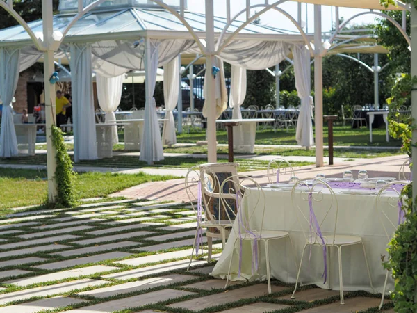 Piacenza イタリア 2021年6月26日 次の屋外イベントやお祝いの準備ができているヴィラ コスタンツァの豪華なヴィラ 結婚式 誕生日など — ストック写真