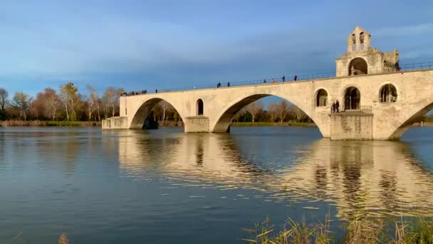 Beelden Van Beroemde Pont Saint Benezet Rhône Rivier Avignon Frankrijk — Stockvideo