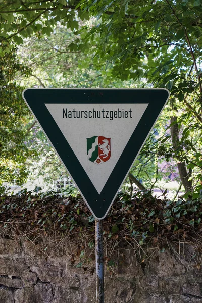 Rheder Alemanha Junho 2021 Sinal Oficial Alemão Dizendo Reserva Natural — Fotografia de Stock