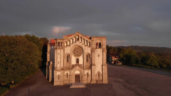 Uma Filmagem Aérea Igreja Assunção Bem Aventurada Virgem Maria Santo — Fotografia de Stock