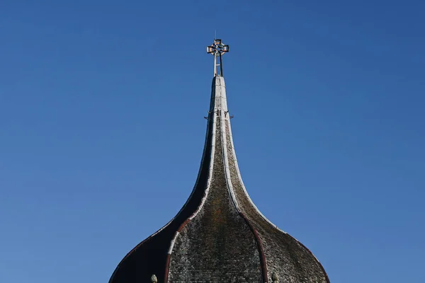 Eine Schöne Ansicht Des Dekorativen Metallkreuzes Auf Einer Moschee Vor — Stockfoto