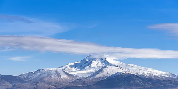 Montagne Stratovolcan Écarlate Enneigée Erciyes Kayseri — Photo