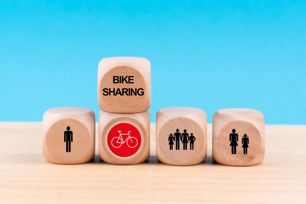 Koncept Bike Sharing Dřevěných Kostek Modrém Pozadí — Stock fotografie