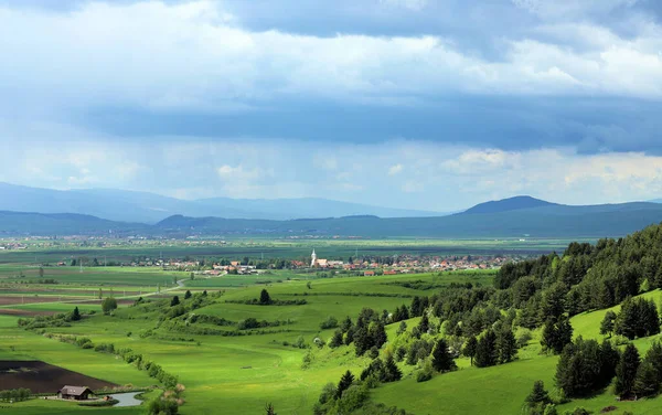 Zdjęcie Lotnicze Krajobrazu Obszarze Wiejskim Rumunii Świetle Słonecznym — Zdjęcie stockowe