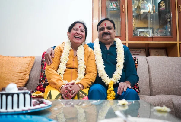 Closeup Shot Indian Couple Anniversary Celebration — ストック写真