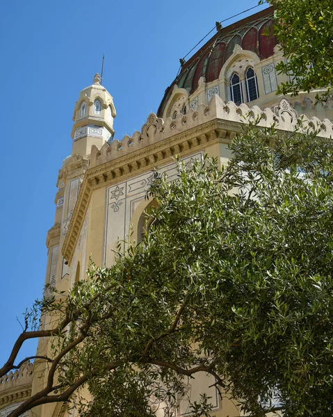 Eine Flache Aufnahme Eines Wunderschönen Historischen Gebäudes Madrid Spanien Unter — Stockfoto