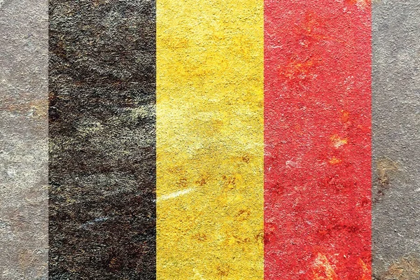 Μια Grunge Βελγική Σημαία Μοτίβο Ένα Σκουριασμένο Φόντο Τοίχο Σιδήρου — Φωτογραφία Αρχείου