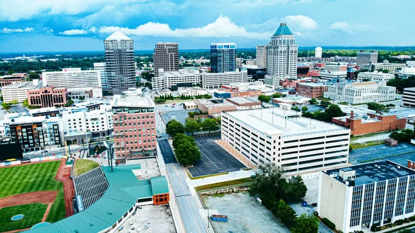 Ein Stadtbild Von Greensboro Unter Dem Wolkenverhangenen Himmel Carolina — Stockfoto