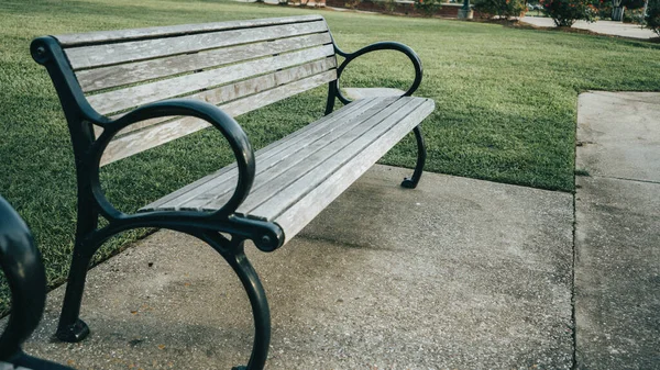 Close Wooden Outdoor Bench Park — Stock Photo, Image